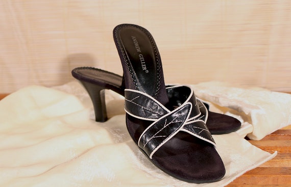 Andrew Geller Slide Size 8 - image 2