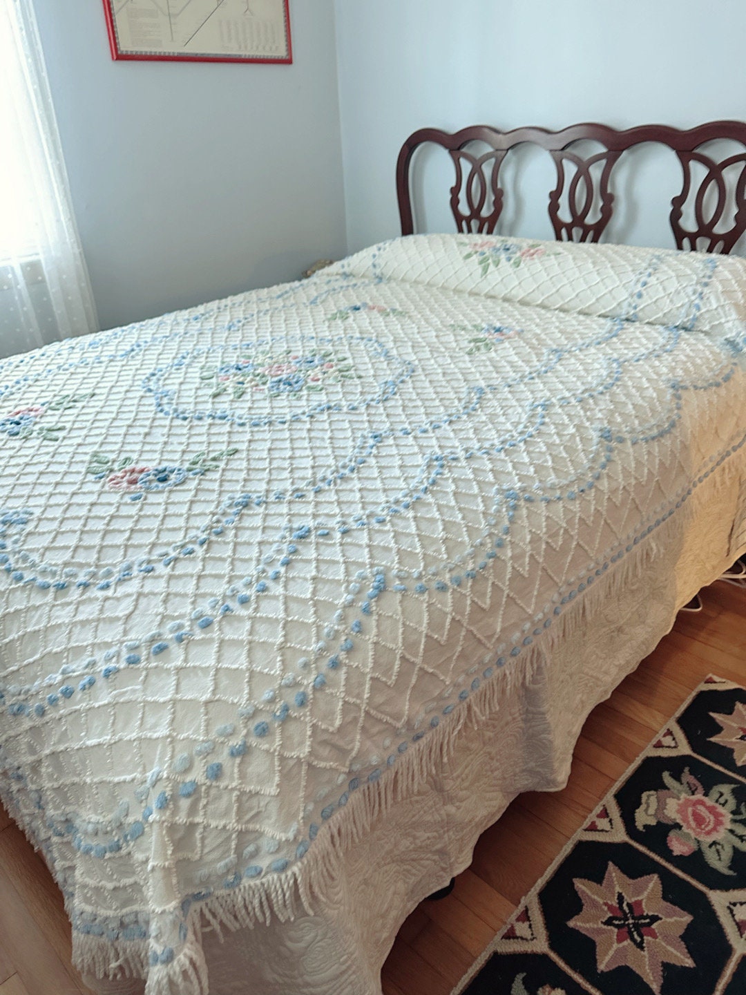 Vintage 50s CABIN CRAFTS Chenille Bedspread snowy White Pastel Florals