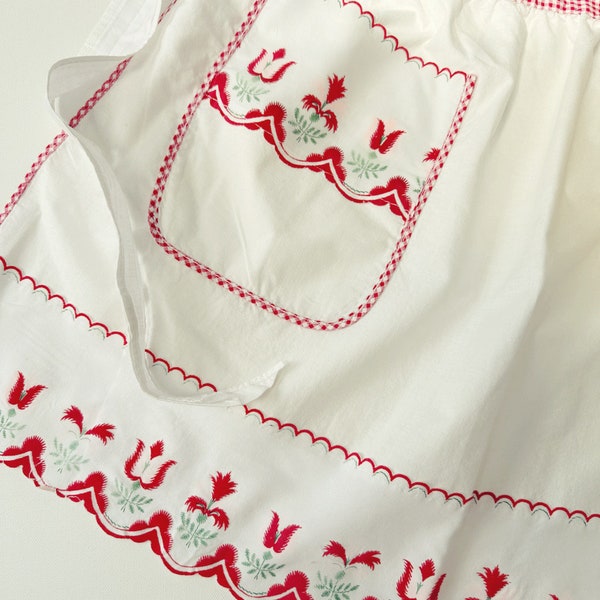 Vintage 1950s Apron - Red GIngham with Tulips - Vintage Embroidery