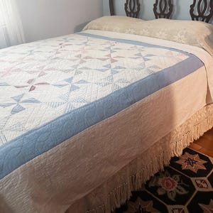 Wonderfully Charming Very Large Vintage 1940s Cottage Quilt ! Pinwheels - Heavily Hand Quilted - CottageCore - Coastal Decor - Cozy & Soft!