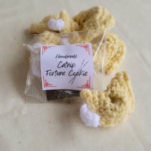 Fortune Cookie Cat Toy, Catnip Fortune Cookie Toy, Handmade Cat Toy, Crochet Cat Toy, Food Shaped Cat Toy, Funny Cat Toy, Catnip Toy For Cat