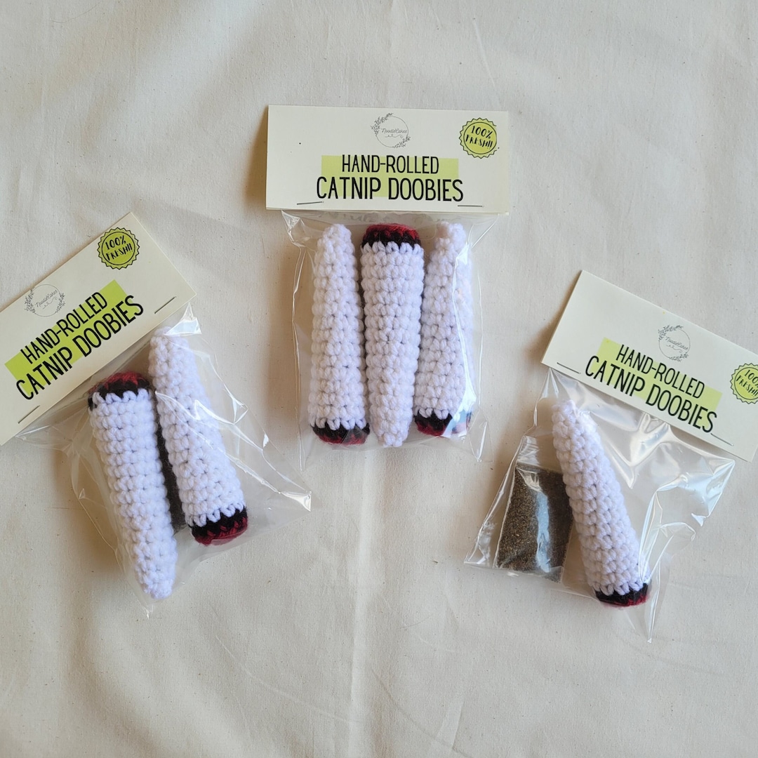 Catnip Doobie Toy, Novelty Cat Toy, Catnip Joint Toy, Crochet Joint Cat