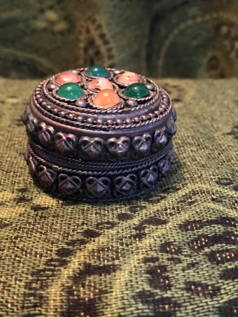 Two/'s Company Vintage Ring Box