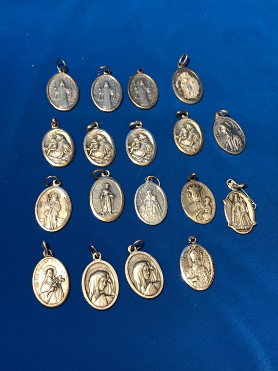 Vintage Religious Pendants, Catholic Pennants, Vin