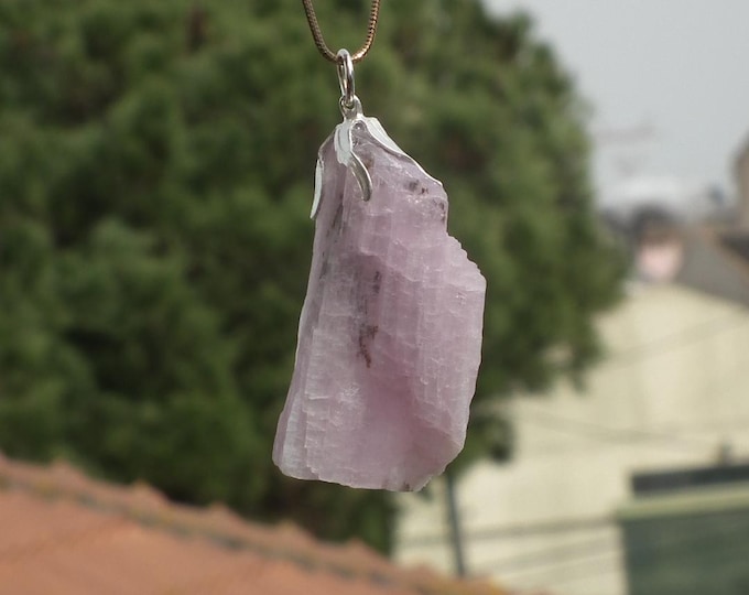 Kunzite pendant / Kunzite crystal / Pink kunzite