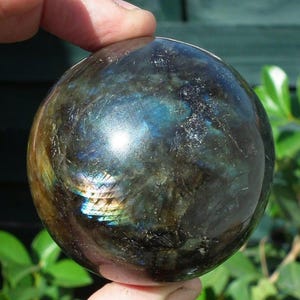 62mm Labradorite sphere from Madagaskar