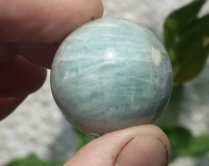 Auamarine sphere // Crystal sphere