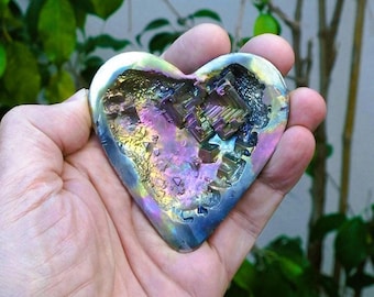 Bismuth crystal Heart