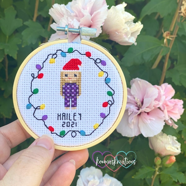 Cross Stitch Ornaments, Christmas Ornaments, Custom Cross Stitch People, Custom Family Portrait