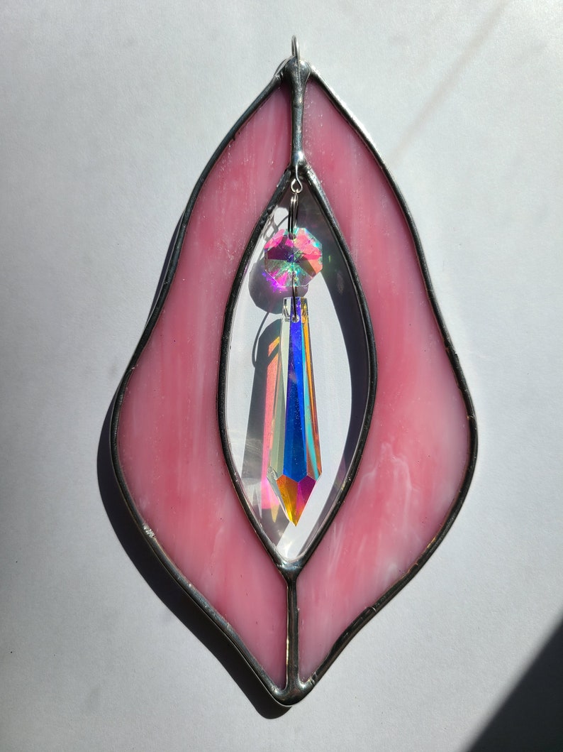 Vulva de cristal, algodón de azúcar, atrapasol de vidrio coloreado, Yoni, 6,25 pulgadas × 3,25 pulgadas imagen 2