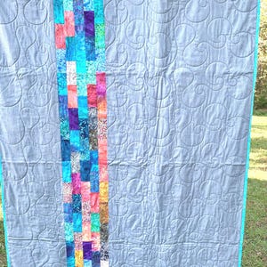 Making Waves Batik Throw Quilt – 54″ × 75″ Gray Batik Cotton Lap Quilt | One‑of‑a‑Kind