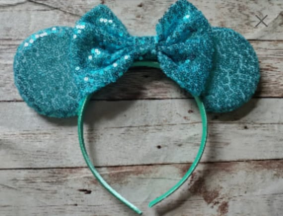 Teal Crystal Minnie Mouse Ears TDR - Minnie Mouse Shiny Blue Bow Crystal Teal Wave Ear  main image 2