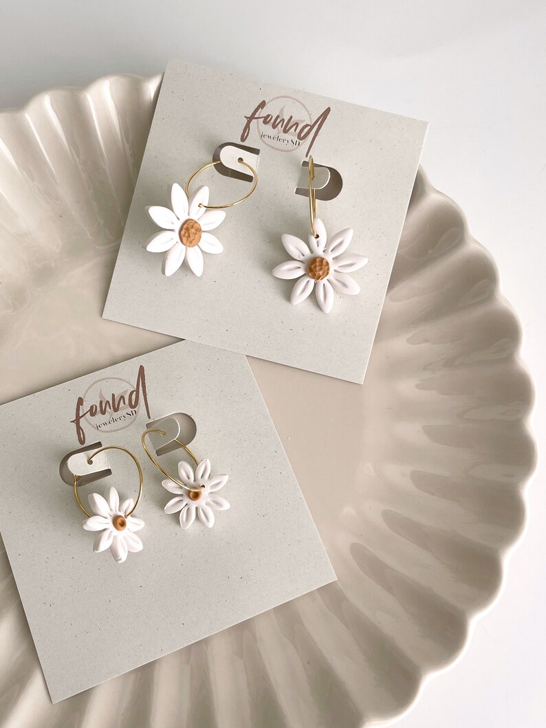 Daisy Hoop Earrings Polymer Clay Earrings, 18k gold hoop, spring flower, garden, white flower image 3