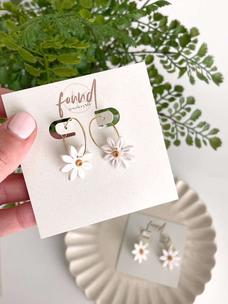 Daisy Hoop Earrings Polymer Clay Earrings, 18k gold hoop, spring flower, garden, white flower Small