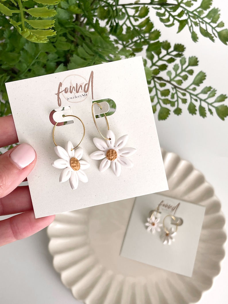 Daisy Hoop Earrings Polymer Clay Earrings, 18k gold hoop, spring flower, garden, white flower Large