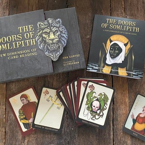 Autor signierte Türen von Somlipith Deck Book Set Cartomancy Wahrsagung Spielkarten Tarot Gothic Esoterik Okkulte Orakel 4 Elemente Geomantie