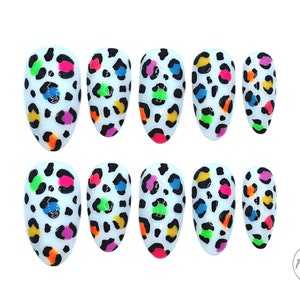 Geparden-Print-Nägel, Neon-Nägel, Sommer-Nägel, Trend-Nägel, Press-Nägel, Designer-Nägel, Sommer-Kunstnägel