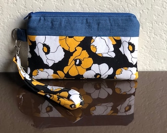 Koko Lee Beautiful yellow flowers Wristlet