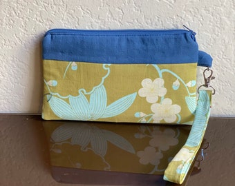 Handy Lime Flower Wristlet