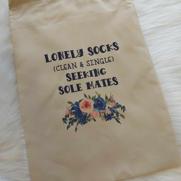 Odd Socks Storage Bag | Laundry Bag | Lonely Socks Seeking Sole Mates Drawstring Bag | Novelty Gift
