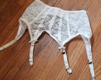 1950s-garter-belt-etsy