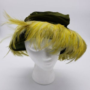 Vintage Calot Style Hat in Stunning Green and Citron Velvet & Feathers Hat Pin