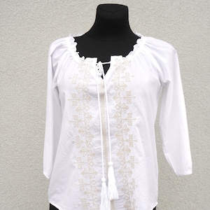Women&#39;s XS blouse peasant. Women&#39;s summer shirt. Vintage embroidered blouse. Loose women boho hippie blouse. Women&#39;s summer blouse