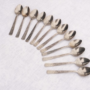 Set of 12 Small Vintage Tea Spoons. Vintage Stainless Flatware Set. Retro Small Demitasse. Retro Tea Spoons. Old Kitchenware.