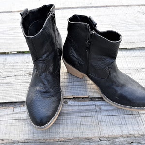 Women&#39;s leatherette shoes, women boots, small shoes, ladies boots, cowboy shoes, vintage boots, vintage shoes EU-38, US - 7.5 UK - 5.5