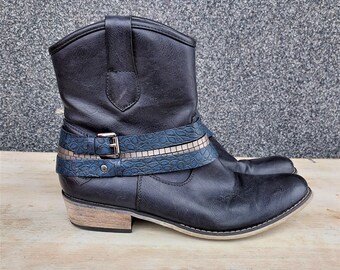 Women's vintage cowgirls boots, low heel leather shoes, half boots, vintage low cowboy boots, leather shoes, shoes EU 39, UK 7, US 9
