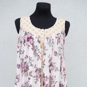 Boho summer tunic. Sleeveless floral peasant tunic for women. Button closure loose tunic. Loose oversized shirt tops. Vintage Europe clothes