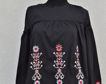 Women embroidered S blouse, women's boho blouse, wrinkled peasant blouse, black boho shirt, long sleeves blouse, Vintage blouse, women top