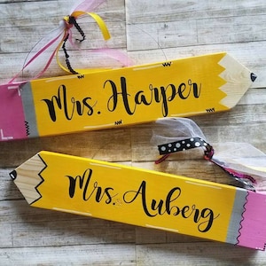 Handmade customize Teacher Gift- personalized pencil - wooden door sign- wall hanger - teacher present- custom made sign- Door Hanger