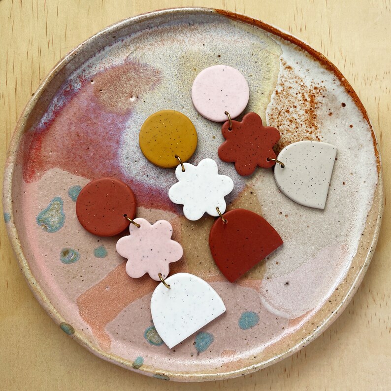 BLOOM Earrings Speckled Soft Pink, Terracotta & Sand Colourway. image 2