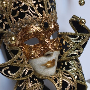 Jester Mask with Collar - Full Face Venetian Mask  Gold and Balck -  home decor Jester, interiori design mask F22