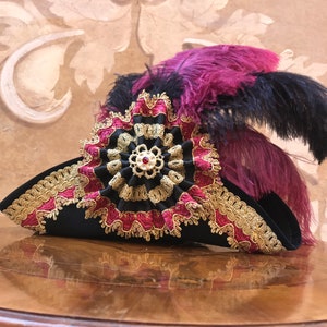 Tricorno Nero e Rosso,Cappello Storico da Uomo e Donna