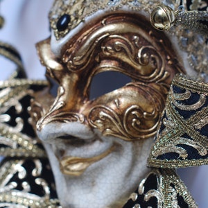 Jester Mask with Collar - Ironic Joker -Ironic Jolly - Full Face Venetian Mask (Jollone Ironico)