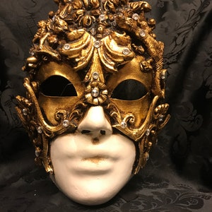 Venetian Mask, Macramè Resin, Gold Leaf and Swarovski - Etsy