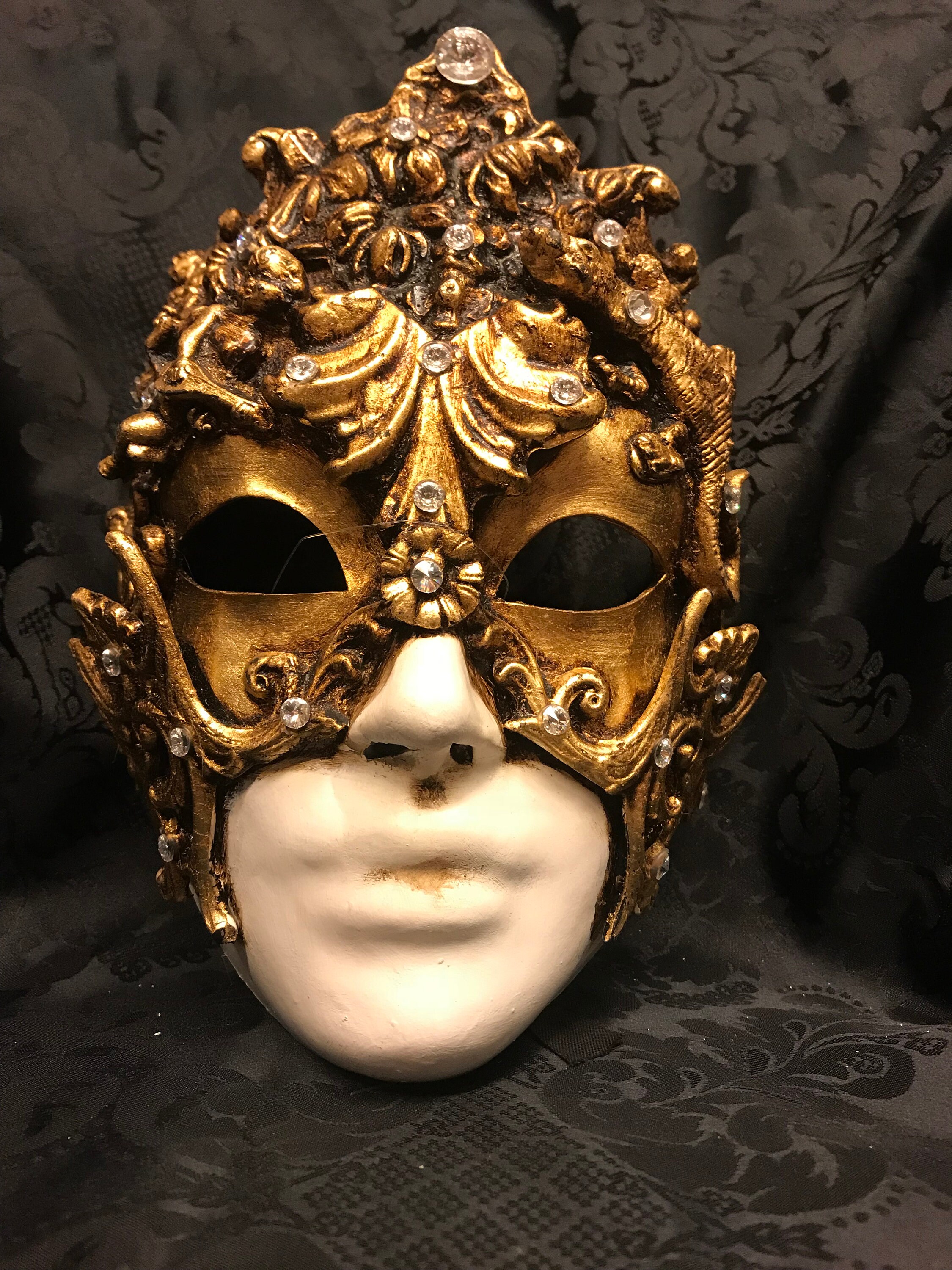 Venetian Mask,macramè Resin,gold Leaf and Swarovski - Etsy