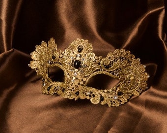 Maschera in pizzo macramè veneziano e Swarovski