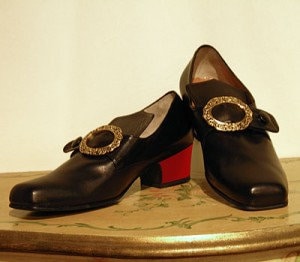 eighteenth century 18th shoes luis XVI leather heel