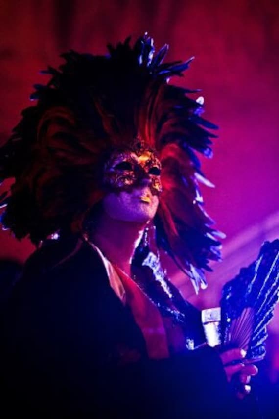 Eyes Wide Shut トム・クルーズ プロップ 等身大　ベネチアンマスク EYES WIDE SHUT Venetian Mask Movie Prop Replica - YouTube