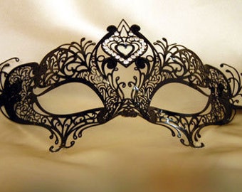 Mask with Swarovsky Crystals, laser-cut venetian masquerade mask, elegant and sexy, Z02 "Little Heart"