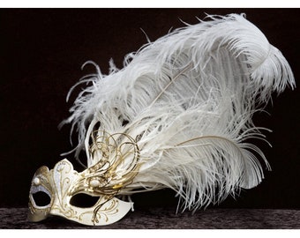 Venetiaans masker, Tabhata Masker, Origineel masker met veren