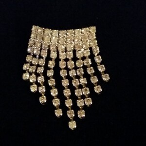 Vingage Rhinestone Dangle Brooch Pin