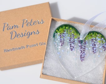 Handgemachte Fusing Glass Wisteria Herz hängende Dekoration - ideal für Geburtstagsgeschenk, Weihnachten, Muttertag, Andenken für Freund