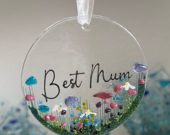 Best Mum Wildflower Fused Glass Suncatcher Hanging Decoration, ideal for Birthday Gift, Christmas, Mothers Day, keepsake for Friend