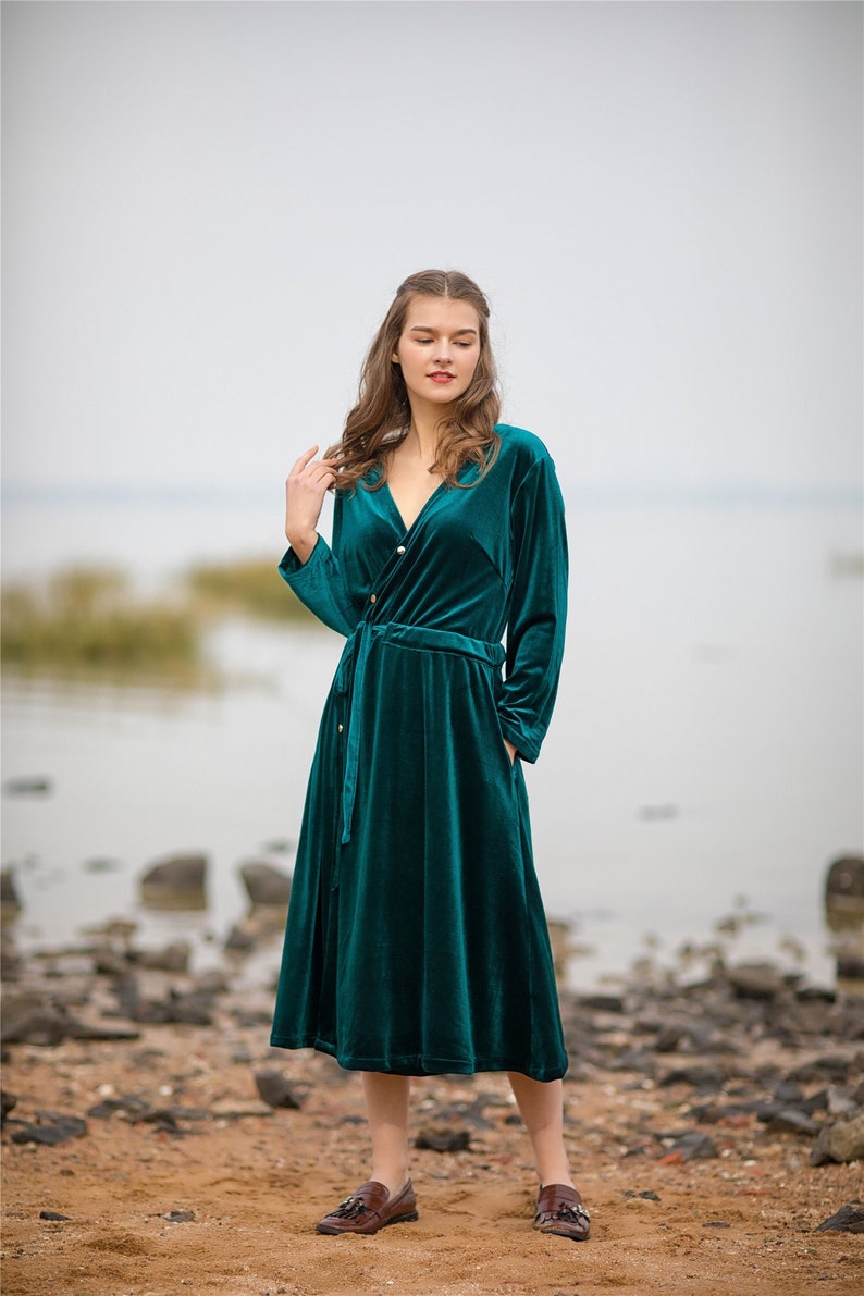 Women/'s velvet dress V-neck wrap Long sleeve Midi women velvet robe bridesmaid Loose plus size clothing with Pocket Winter velvet dress R16