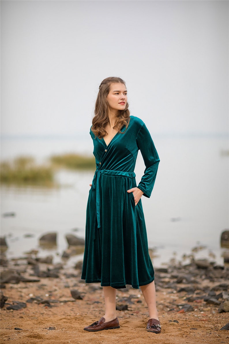 Women/'s velvet dress V-neck wrap Long sleeve Midi women velvet robe bridesmaid Loose plus size clothing with Pocket Winter velvet dress R16