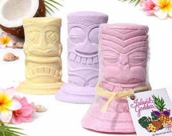 Tropical Tiki Bath Bomb | Coconut Scented, Dye-Free Party Favor (Assorted Colors)